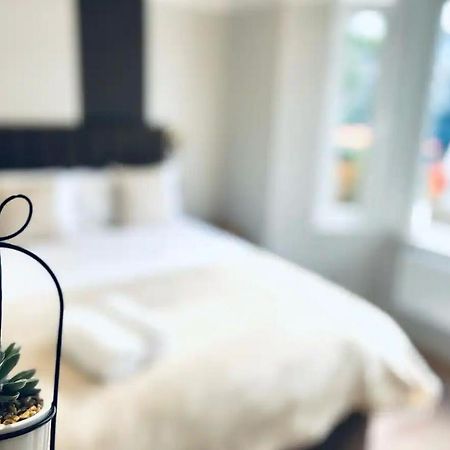 London South Charming Ensuite Look Like Hotel Designer Room Exteriör bild