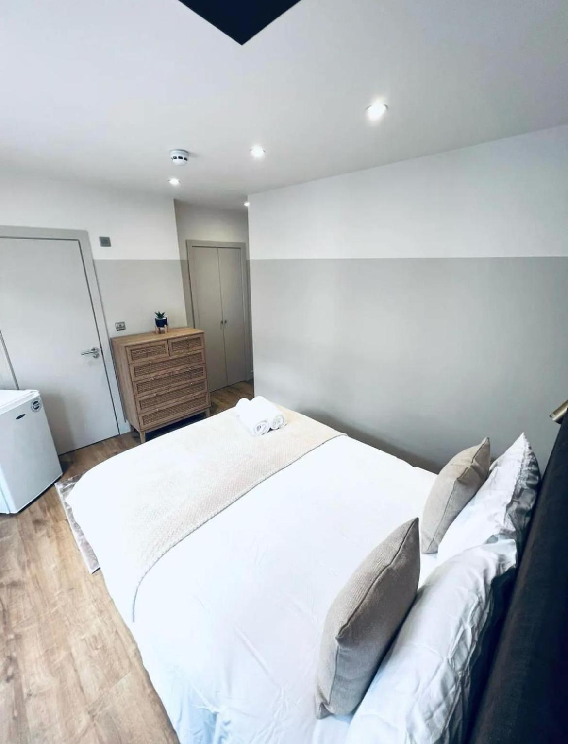London South Charming Ensuite Look Like Hotel Designer Room Exteriör bild