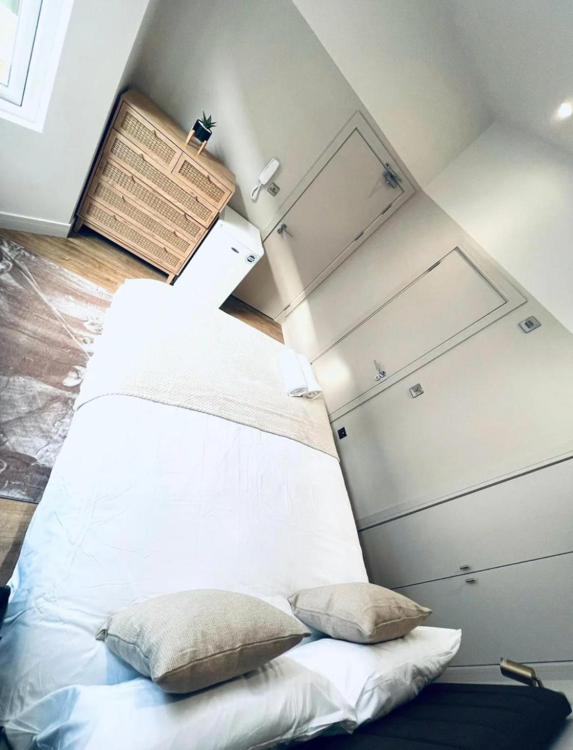 London South Charming Ensuite Look Like Hotel Designer Room Exteriör bild